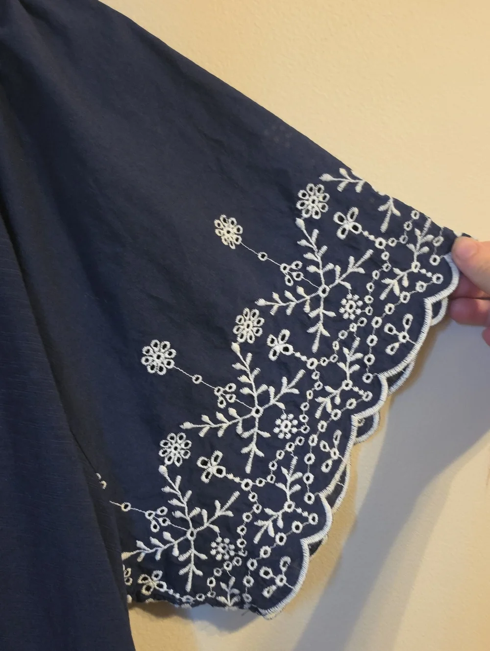 Lane Bryant Navy and White Lace Sleeve V Neck Blouse. In EUC - Picture 4 of 5